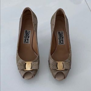 Beautiful tan and gold Ferragamo heels